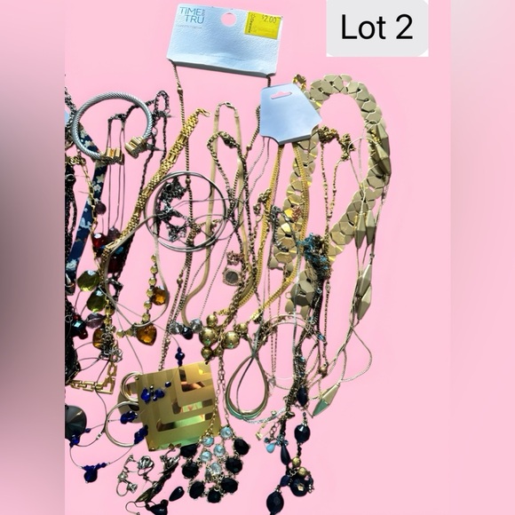 Jewelry Lot Over 1 lb Of Craft Jewelry Most Wearable Vintage -Modern Some Resell - Picture 8 of 11